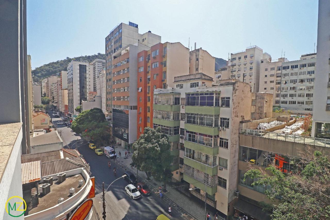 Modern living room and bedroom at post 4 in Copa - 2