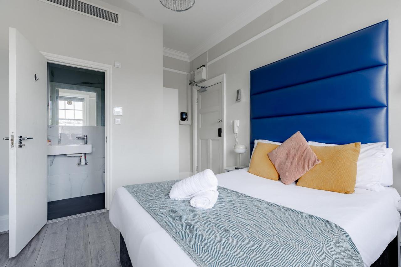 Apartments in the Heart of High Street Kensington - 4