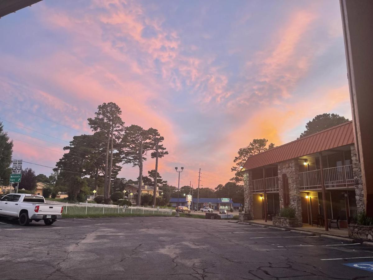 Heritage Inn Motel — photo 19