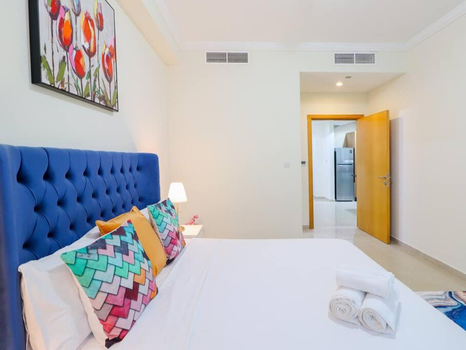 Vibrant 1 Bedroom at Barasti-Dubai Marina - 2