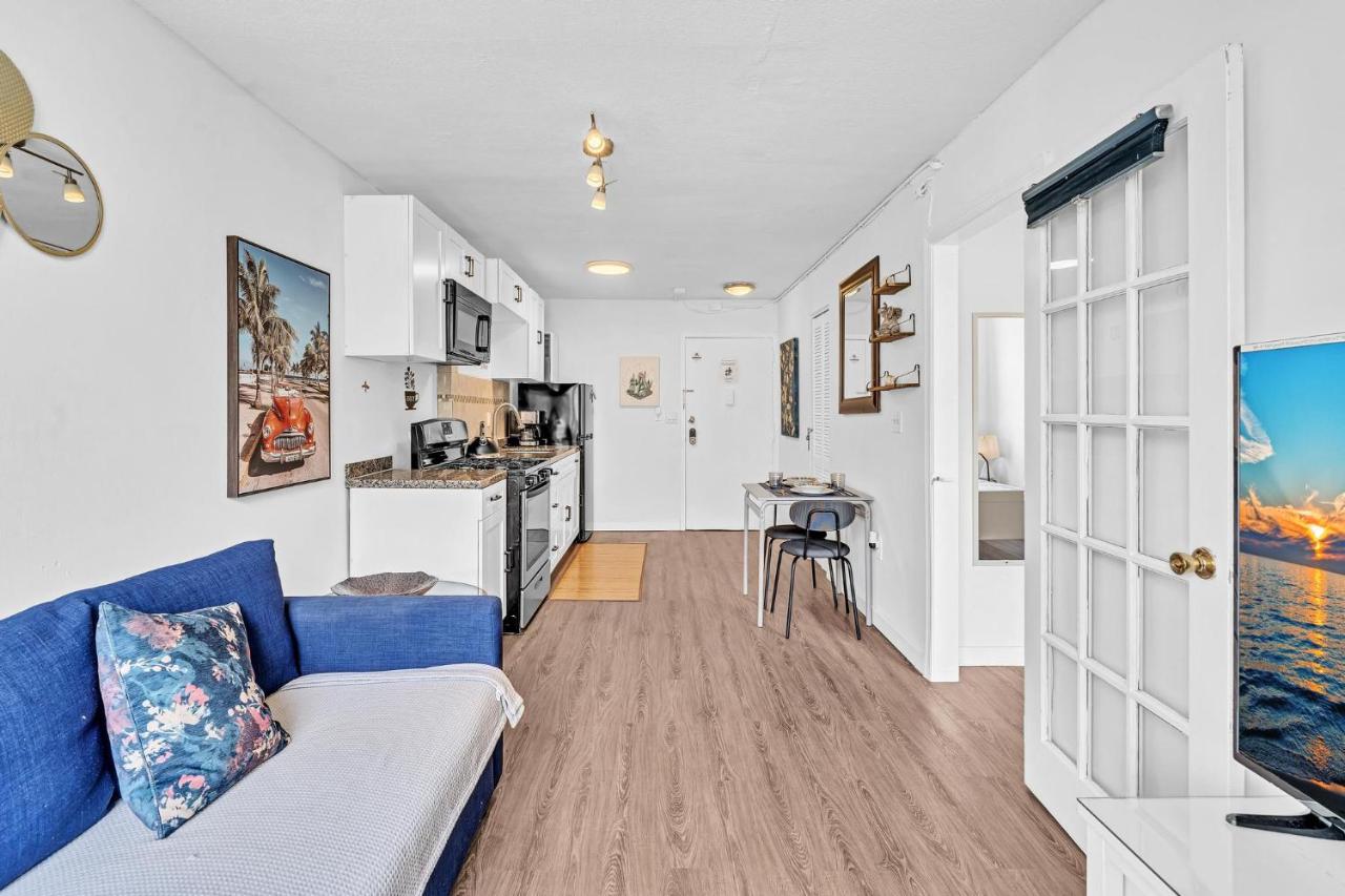 1 bedroom in the BEST location in South Beach ! - 4