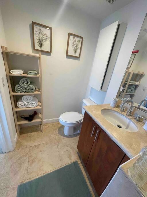 S BEACH SPOT Heated pool 2BLOCKs to BEACH BBQ - 3