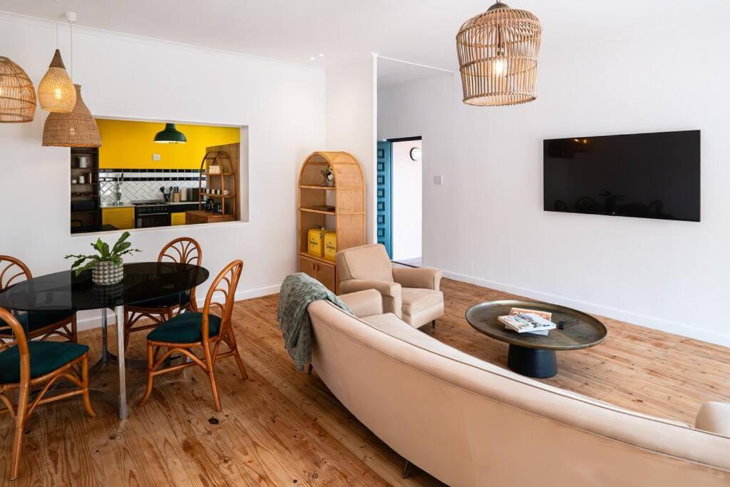 Casa Caprice - a 3 bed home steps from the beach - 5