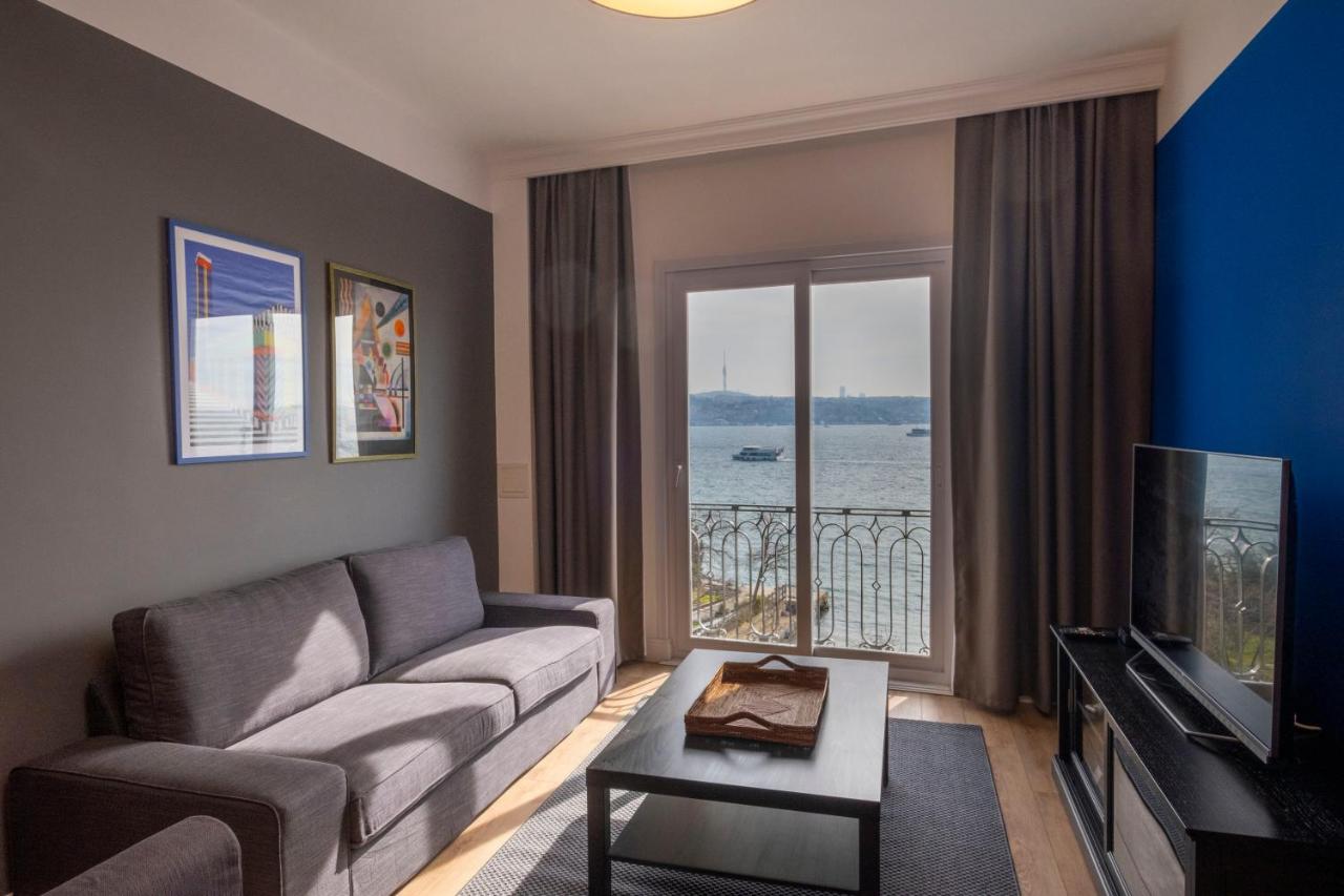 Hip Waterfront Apt with a Striking View - 4