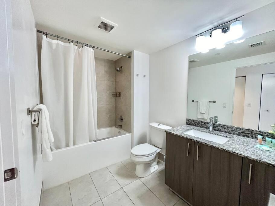 Comfortable Studio suites in downtown Doral - 3