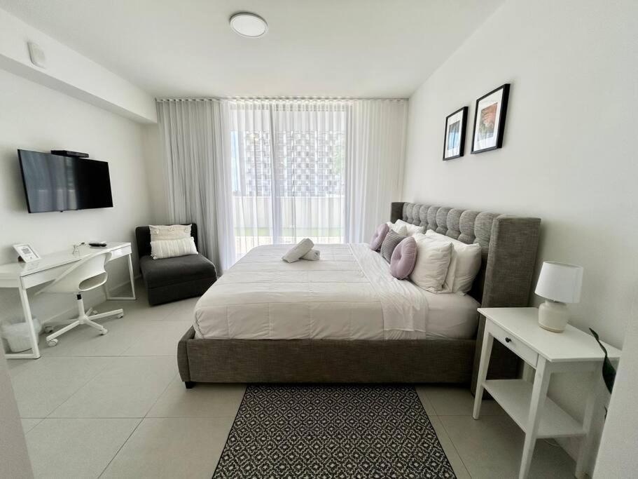 Comfortable Studio suites in downtown Doral - 2