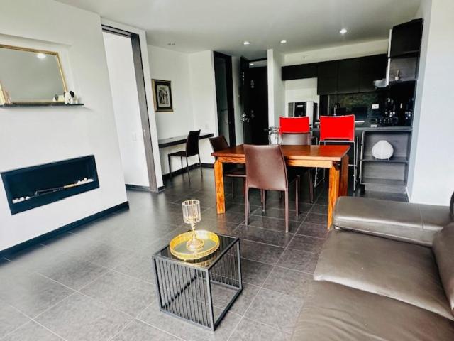 Bello apartamento cerca a la clínica Reina Sofia