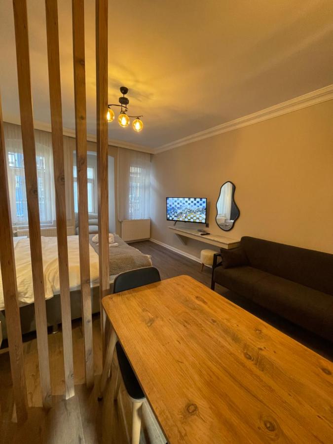 Golden Arrow Taksim 1 - 5