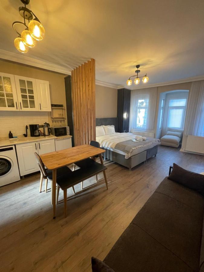 Golden Arrow Taksim 1 - 4