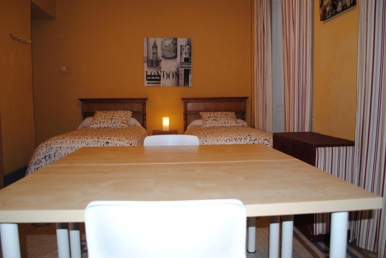 Pensión Santa Paula, Málaga – Updated 2022 Prices