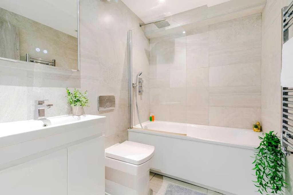 Luxury 6 Sleeps in Shoreditch - 3