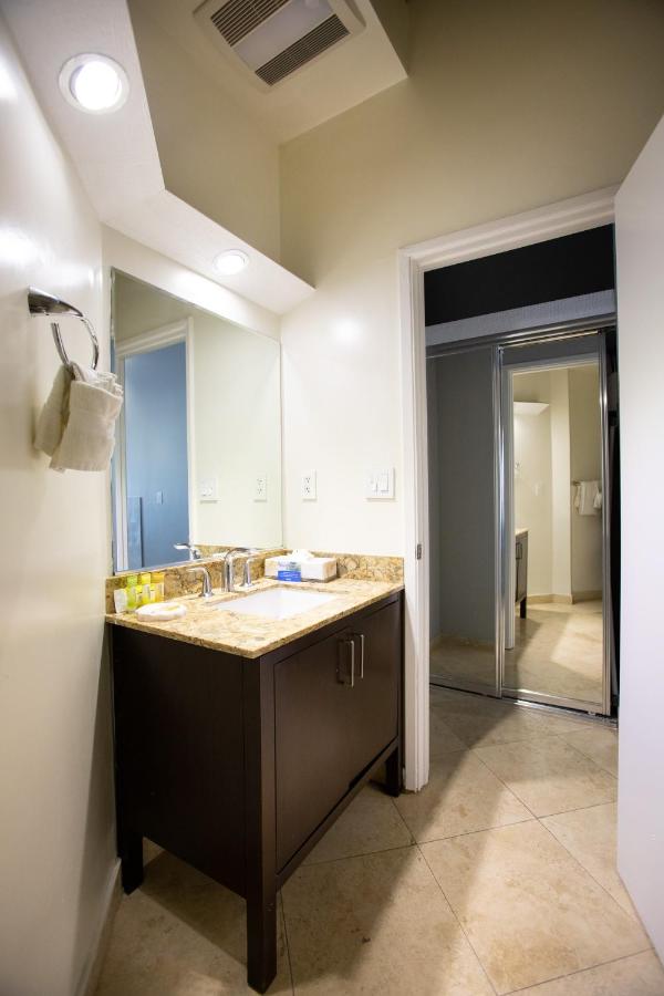 Munras Inn — photo 8