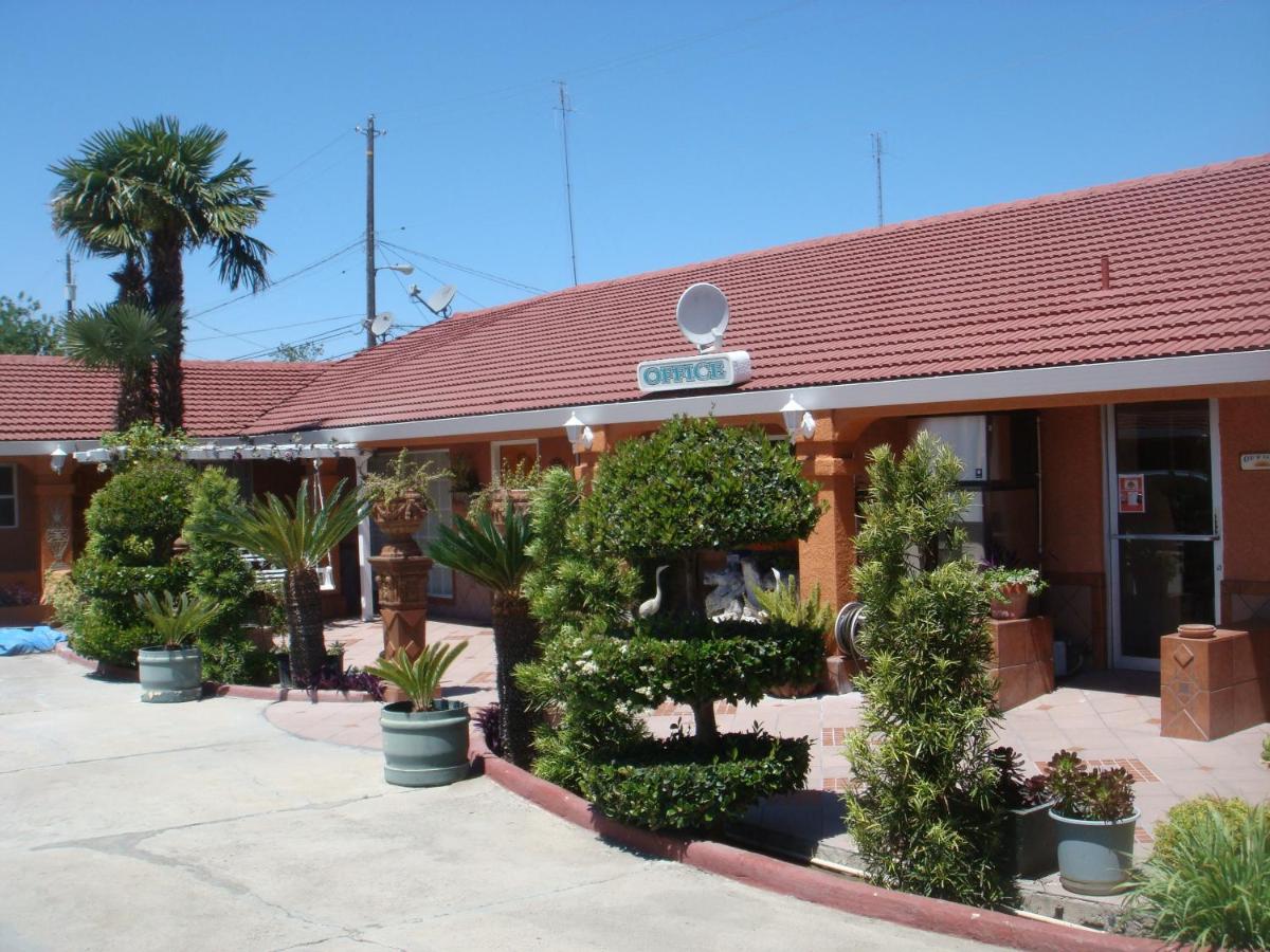 Economy Inn — photo 8