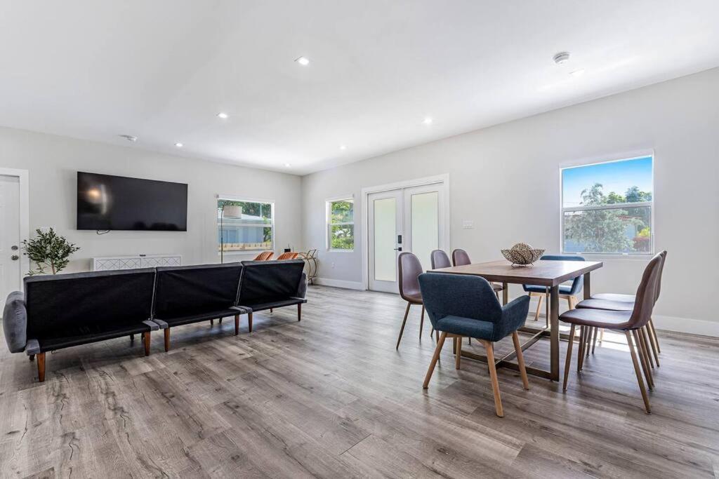 Miami Modern Oasis Retreat - Close to Airport - 5