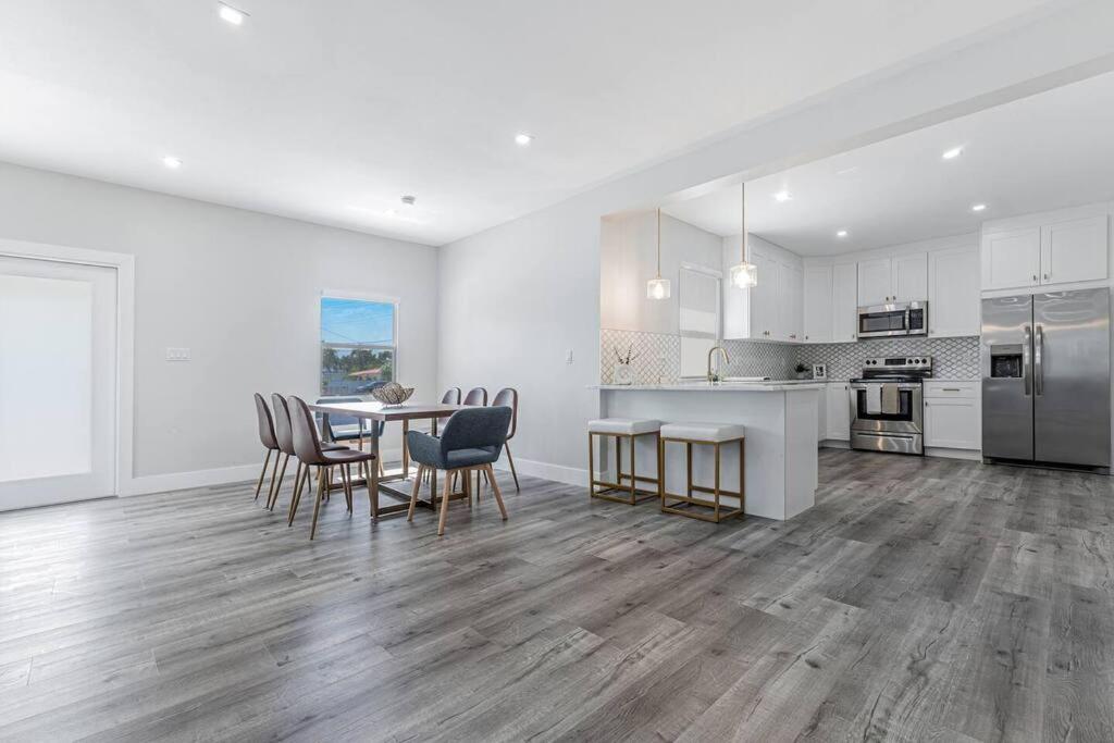 Miami Modern Oasis Retreat - Close to Airport - 4