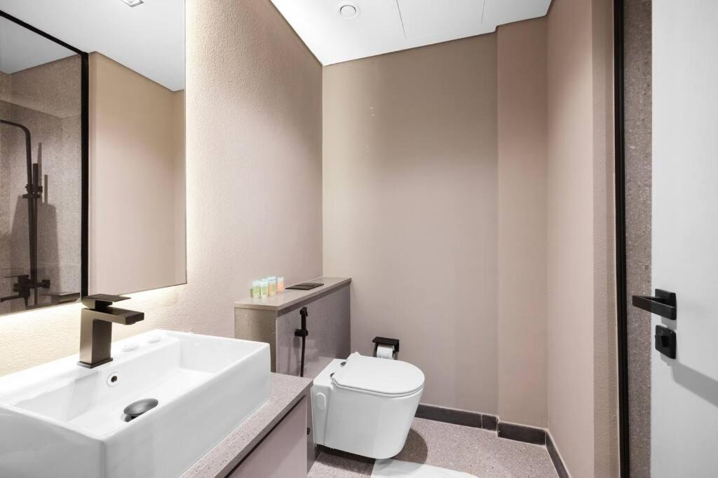 Sukoon's Elegant Suite - 3