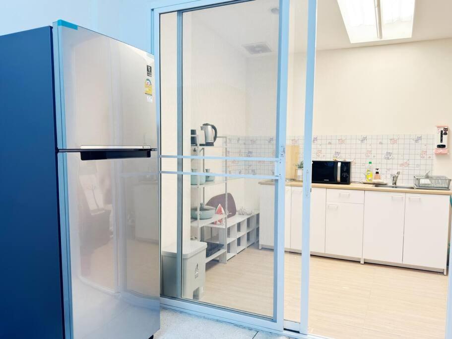 5BR House 8Beds, Ekkamai BTS 12mins walk, 711, shopping mall - 5