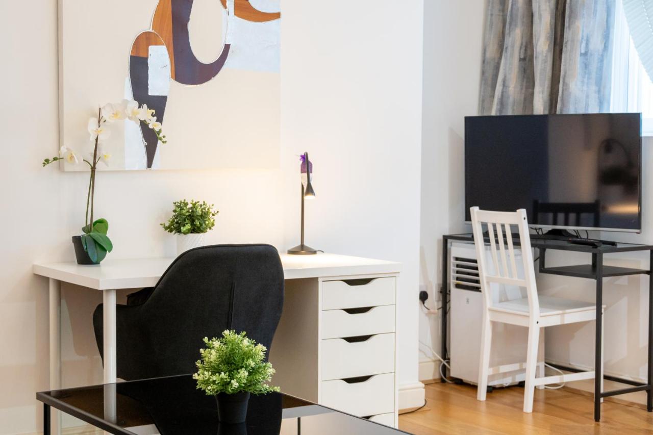 The Guilford Suite by Aureva Residences