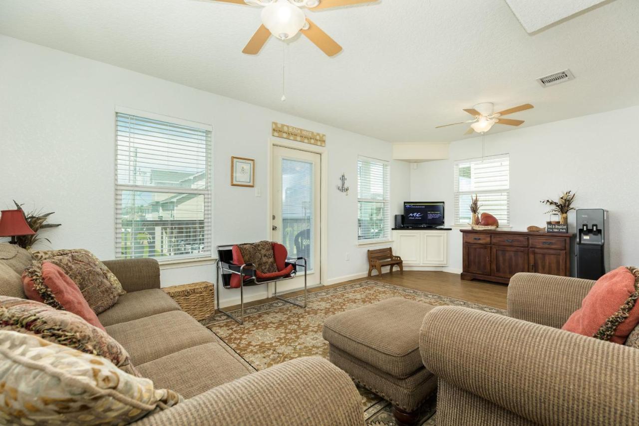 Phoenix Rising Beach Rental — photo 9