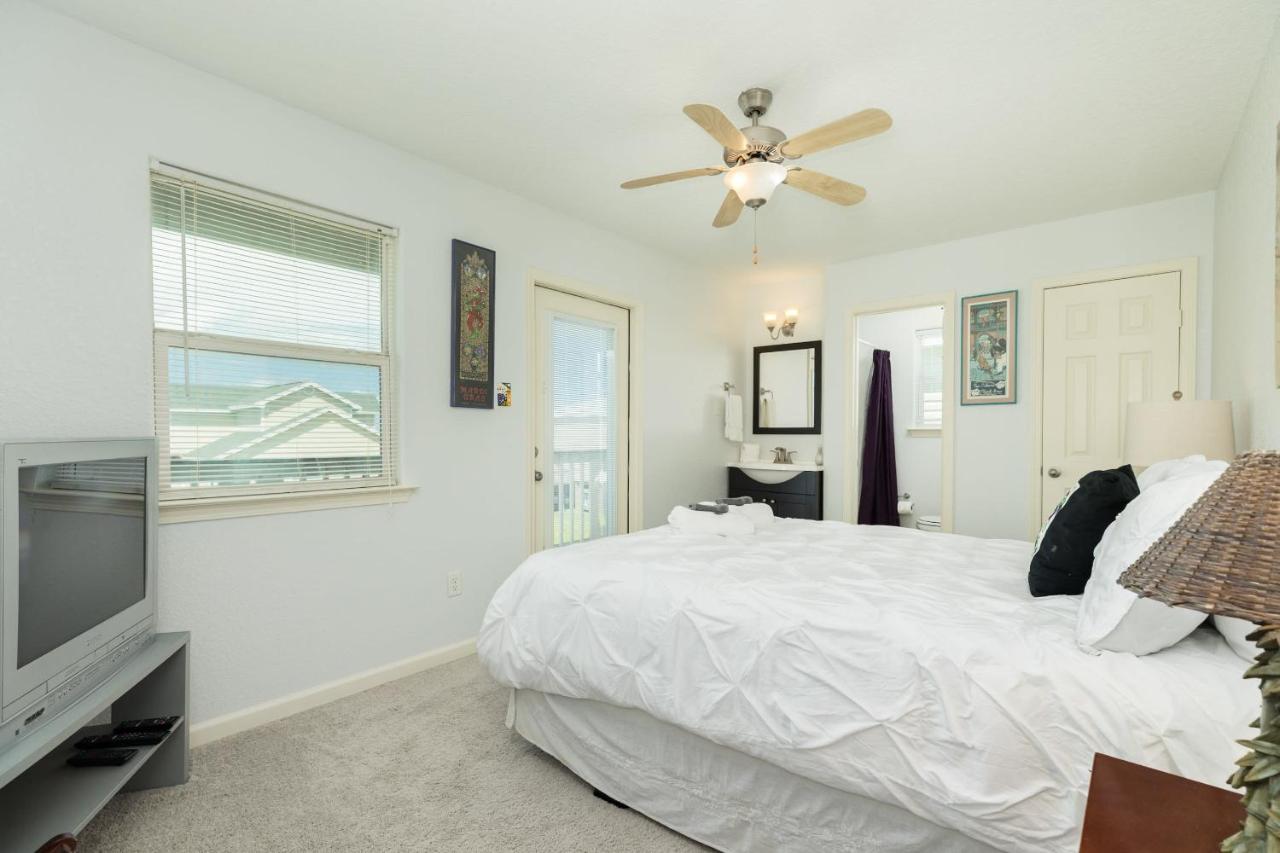 Phoenix Rising Beach Rental — photo 20