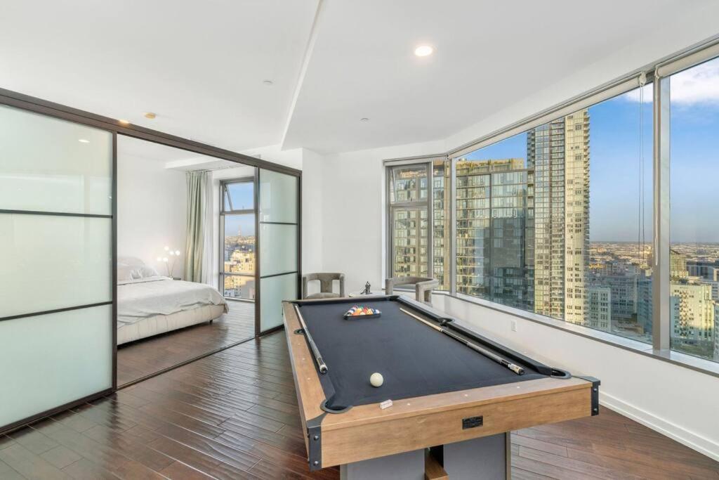 Downtown LA with the breathtaking view 2 bedrooms and parking space - 5