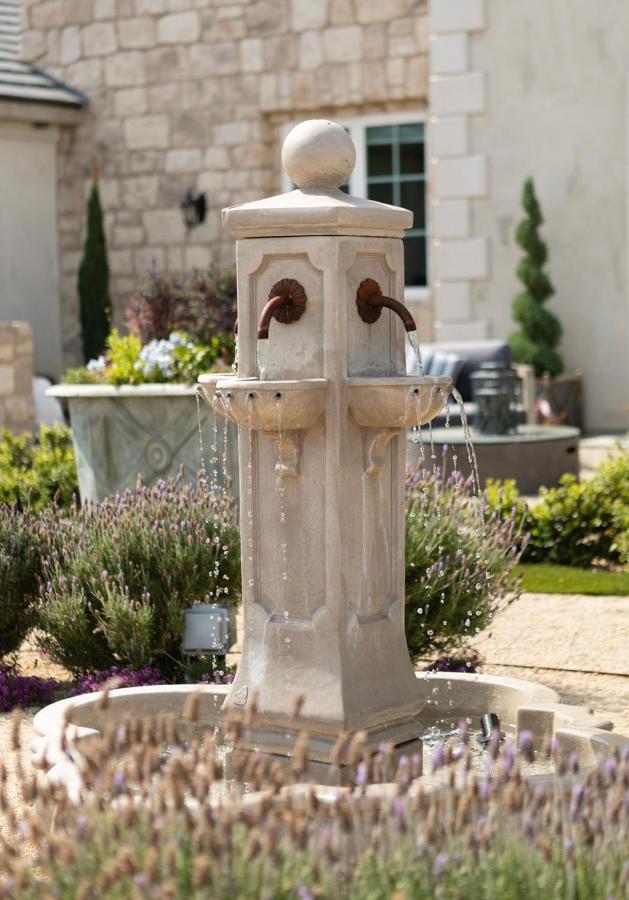 Domaine Chardonnay Winery Estate & Luxury Guest Suites — photo 17
