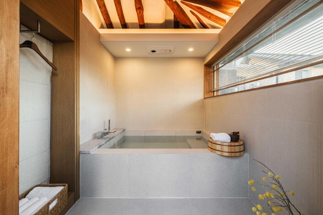Luxury Hanok Moonlight Hill - 3