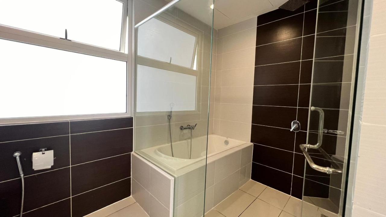 Encorp Marina 2 BR,6pax with bathtub - 4