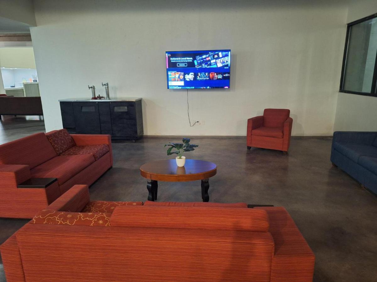 The Hotel Orange — photo 22
