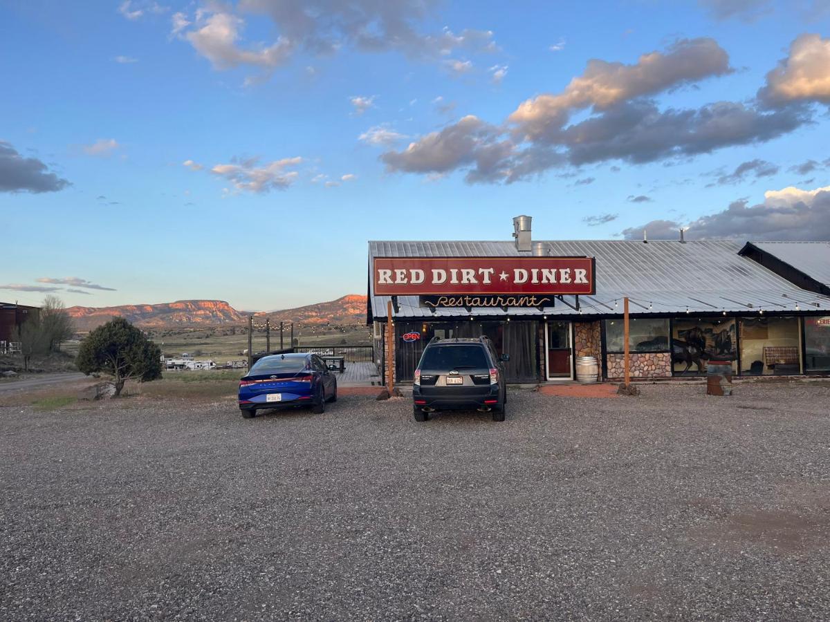 The Riverside Ranch Motel and RV Park Southern Utah — photo 9