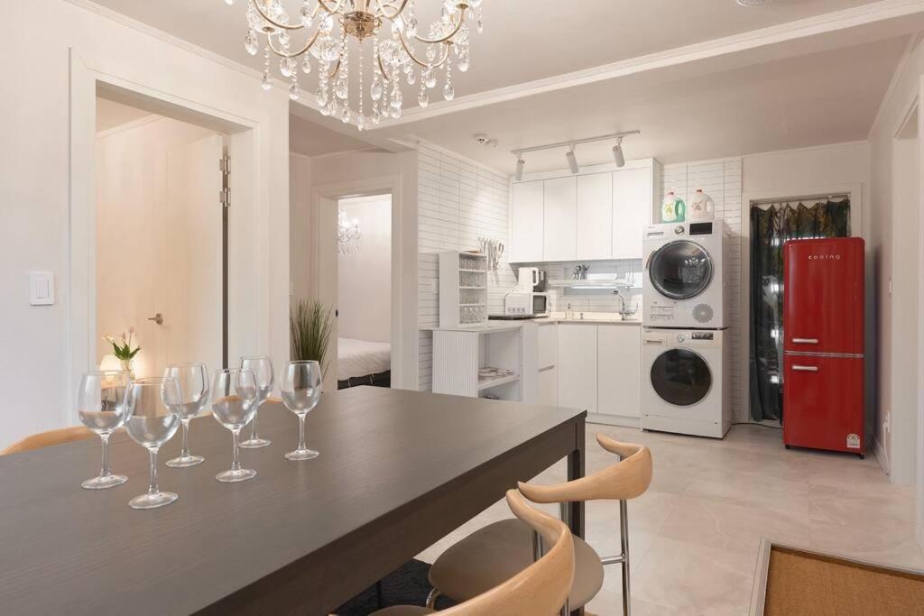 Triple metro station area house - 4