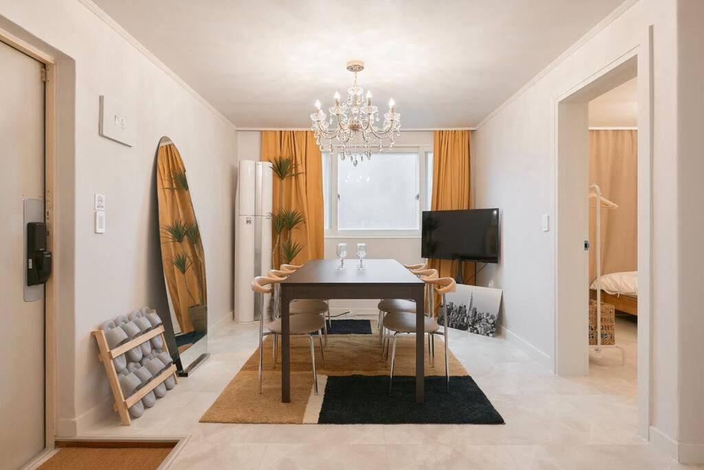 Triple metro station area house - 5