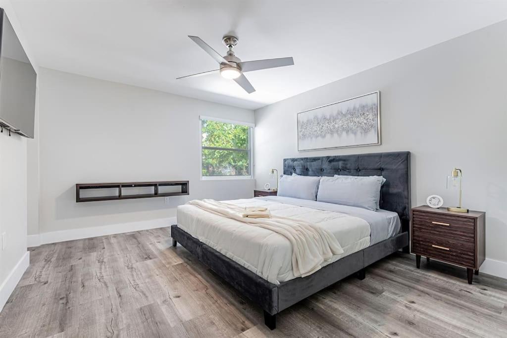 Modern Oasis Unit 2 - Close to Beach, Brickell & Airport - 2