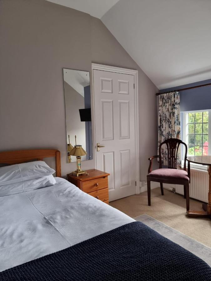 Classic Single Room