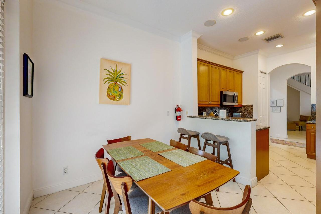 Pineapple Place — photo 12