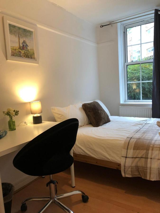 Comfy Private Bedrooms near O2 Forum Kentish Town, Camden - 2