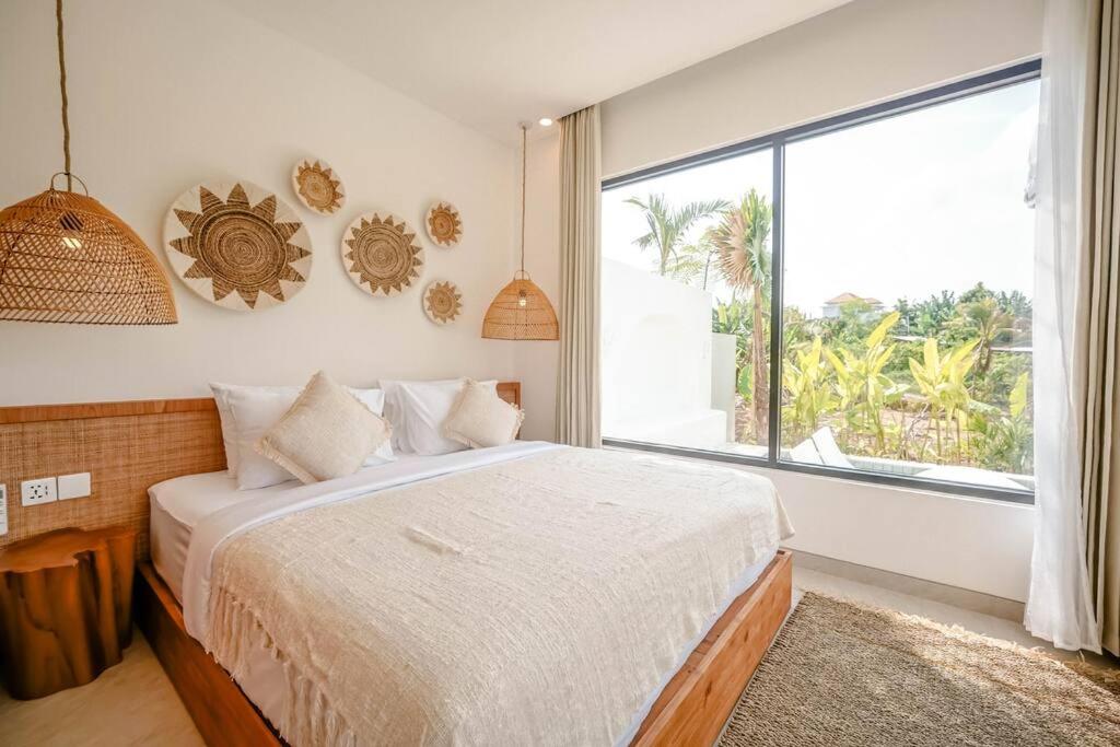 Maison Coucou - Modern Minimalist 3BR Villa near Tanah Lot - 2