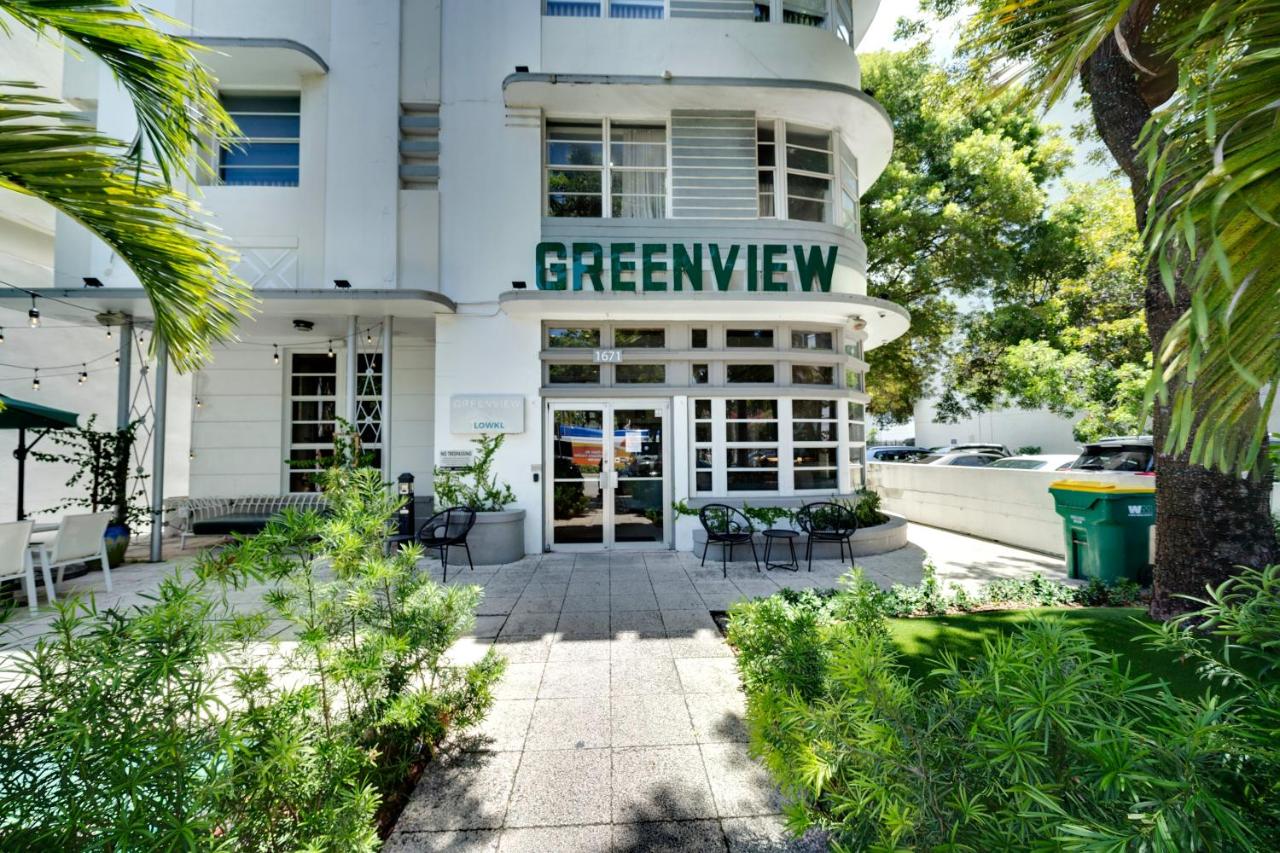 Image: Greenview Hotel By Lowkl