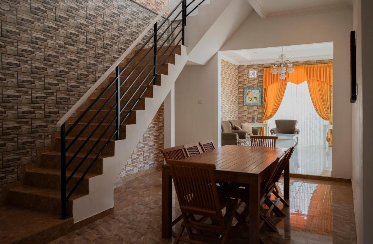 Villa with view rooftop in Nusa Dua Bukit - 4