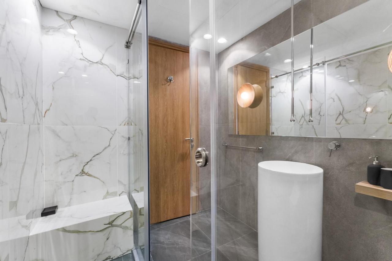 DIFC Downtown Dubai - Exclusive 1 BR - 3