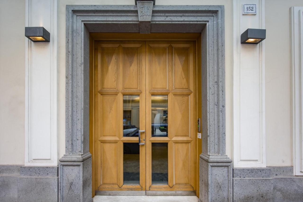 Hella Urbana 152 - 3