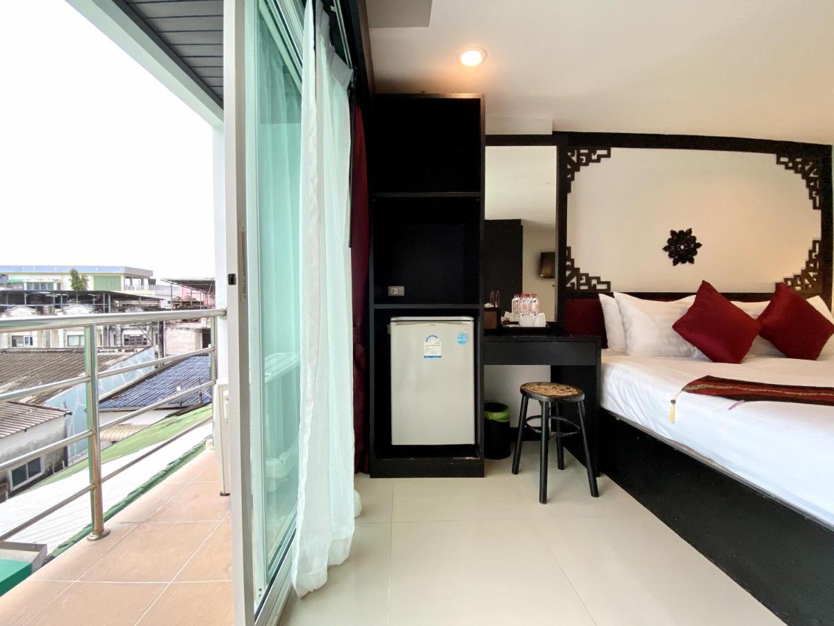 Sunray Beach Hotel Patong - 2