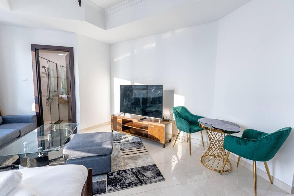 The Court Tower -Vibrant Studio in Business Bay - 5