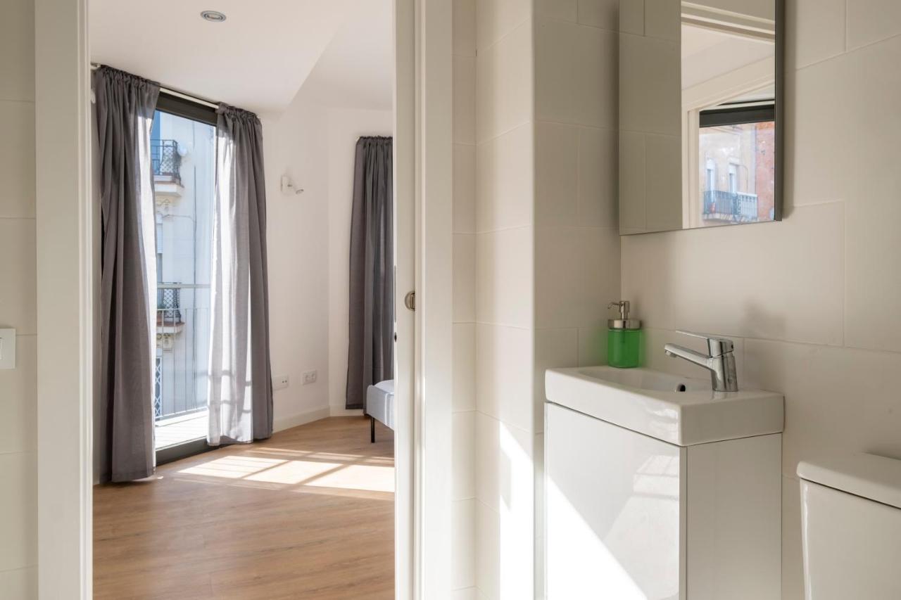 StayCampNou 1BR with Balcony - 3