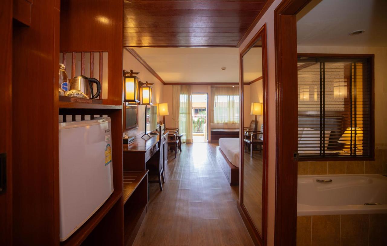 Baumanburi Hotel Patong - 3