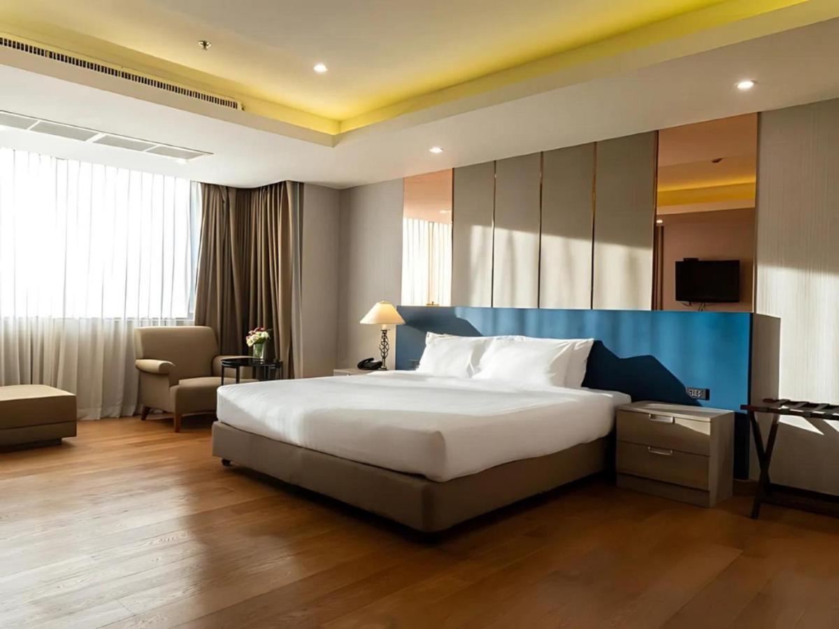 Rembrandt Residences Bangkok - 4