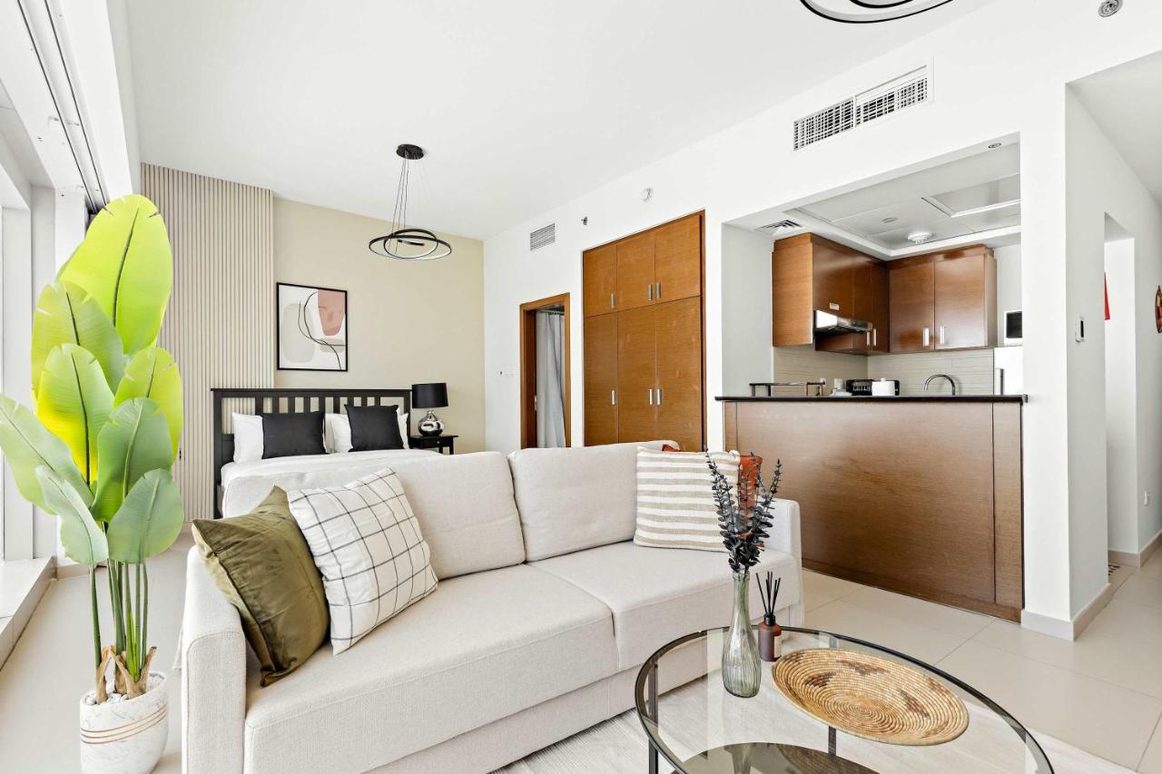 Silkhaus Vacation Homes Modern Studio in Arc Tower A at Reem Island - 4