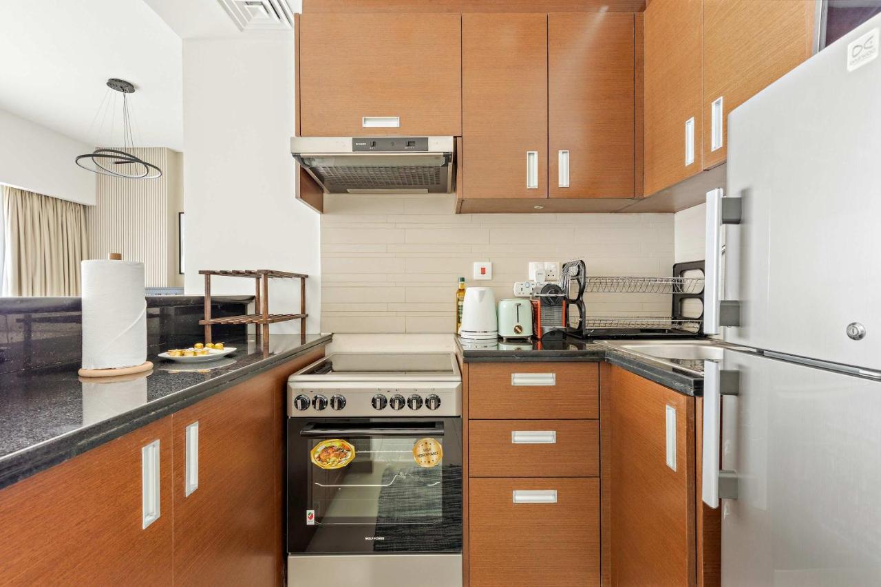 Silkhaus Vacation Homes Modern Studio in Arc Tower A at Reem Island - 3