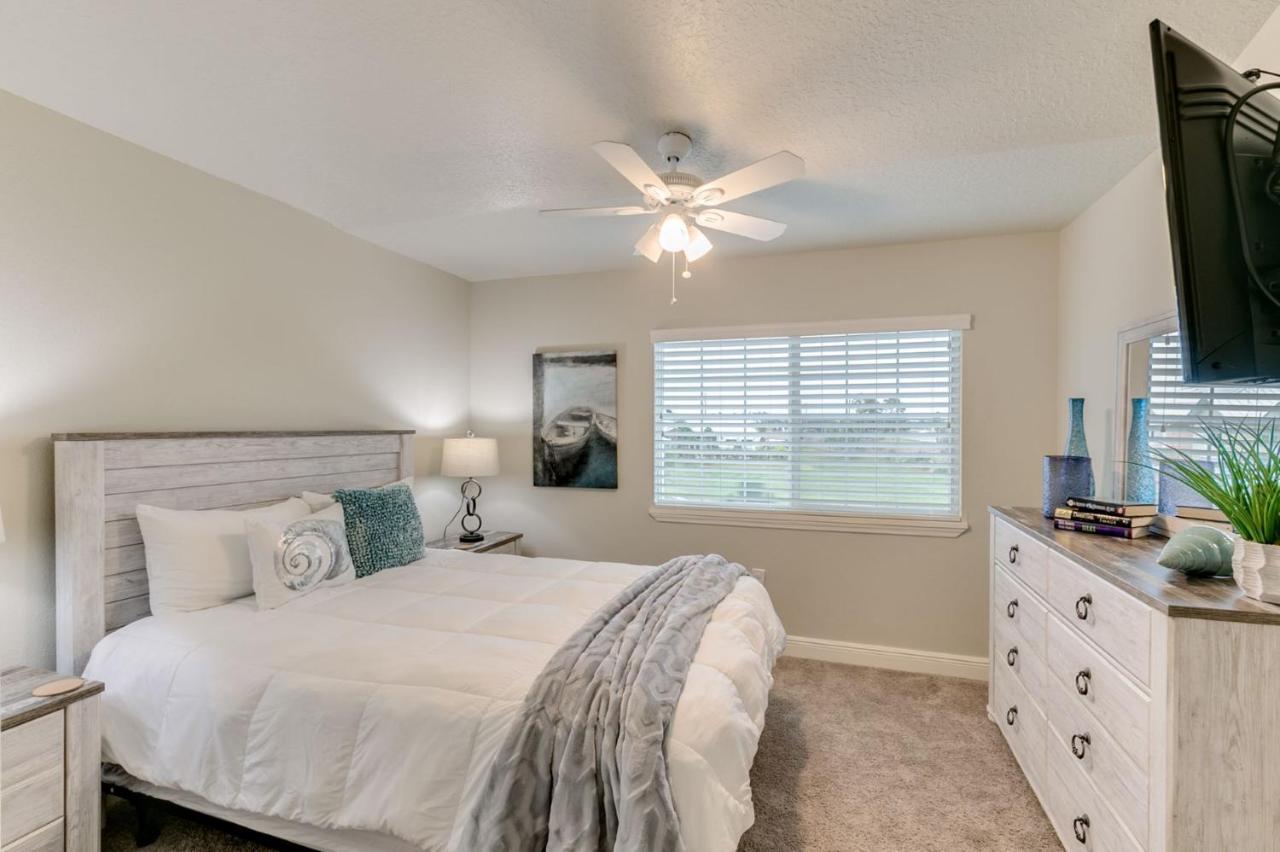 Dolphins Vacation Rental — photo 19