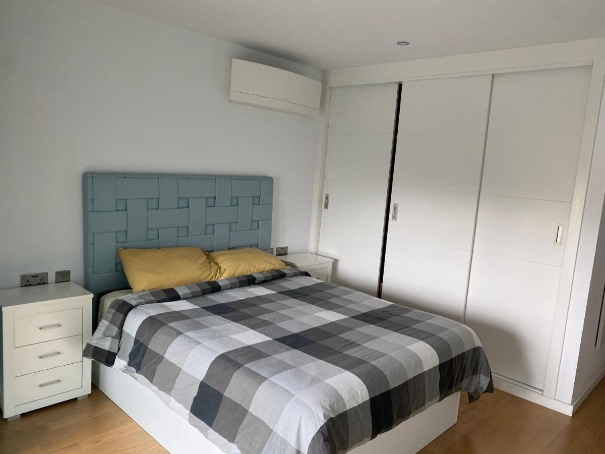 Family apartment with swimming pools 3 bedroom 2 bathroom Rock facing